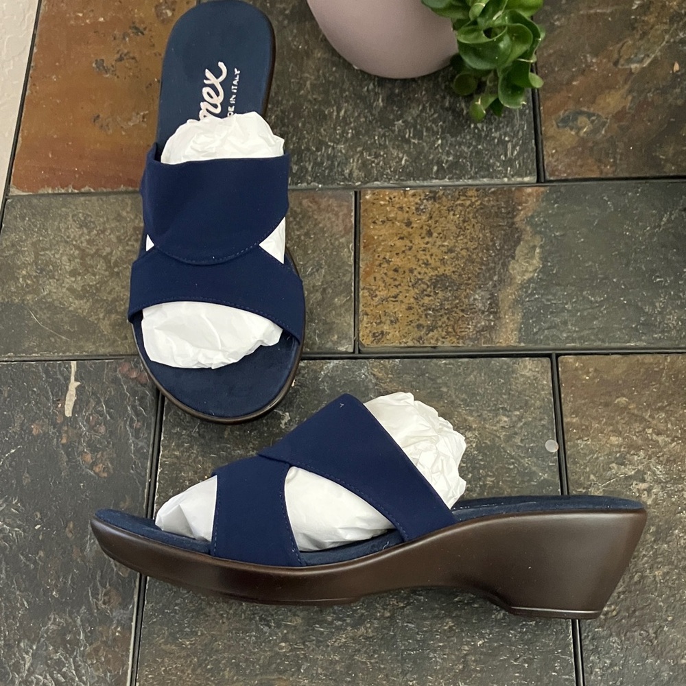 Onex Navy Crisscross Wedge Sandals style Gilda-2 size 8 NEW
